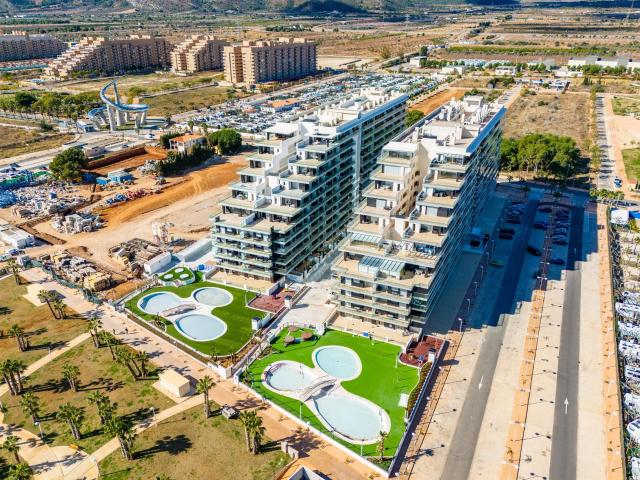 Apartamento en 1ª línea de playa con vistas al mar – Ciudad. 83m² Oropesa