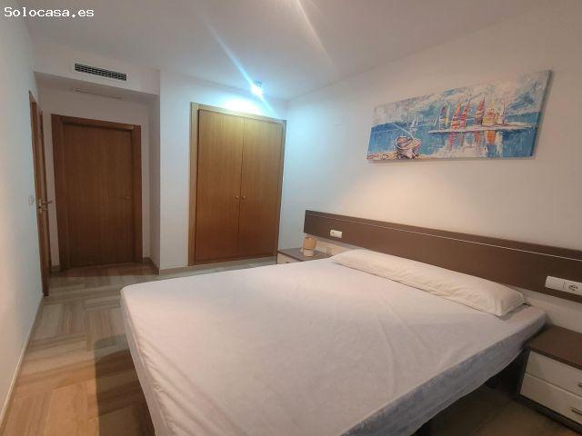 Apartamento en venta con terraza, garaje y zonas comunes en la Urbanización Athenea