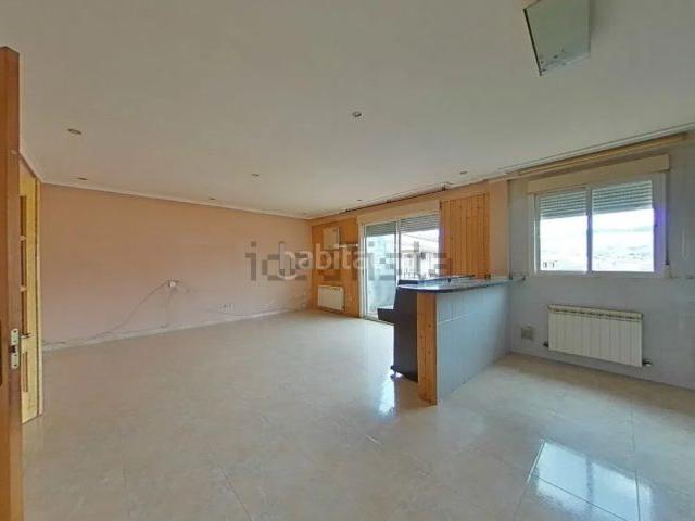 Apartamento en venta en Tiemblo El. PISO IDEAL PARA INVERTIR O PARA VIVIR. Apartamentos Tiemblo.