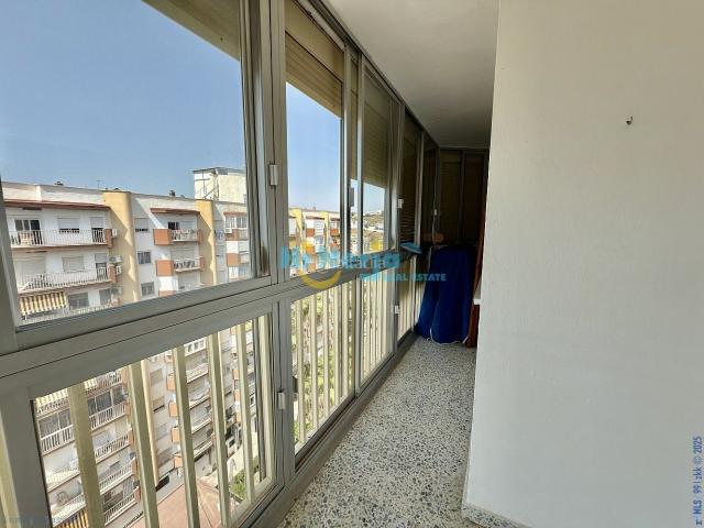 Apartamento en venta en Torre del Mar, Centro. GRAN PISO EN ESQUINA. Apartamentos Torre del.