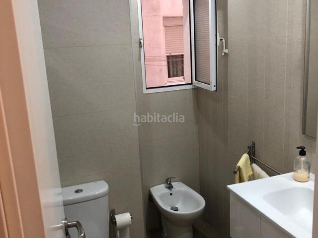 Apartamento en venta en Torre del Mar, Poniente Faro. Piso reformado a 1 minuto de la playa en Torre del Mar. Apartamentos Torre del.