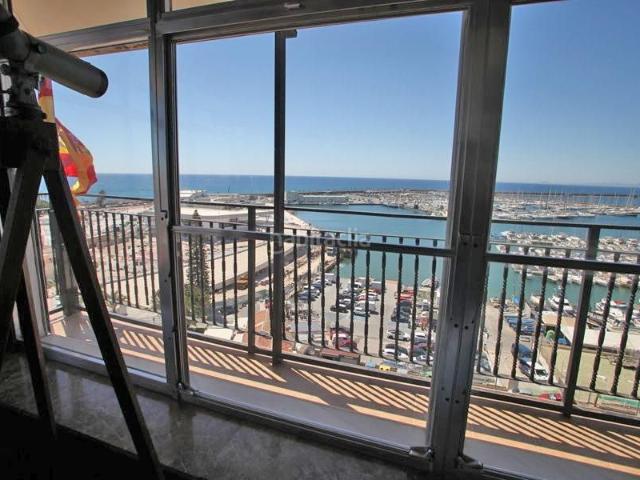 Apartamento en venta en Torrevieja, Centro Muelle Pesquero. 1ª LÍNEA, VISTAR AL MAR Y AL CENTRO DE OCIO PASEO DEL MAR. Apartamentos.
