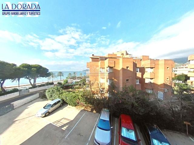 Apartamento en venta en Vandellòs i l´Hospitalet de l´Infant Costa Dorada. Apartamento con terraza y vistas al mar en LHospitalet de lInfant, a solo 50 metros de la playa. Apartamentos Vandellòs i.