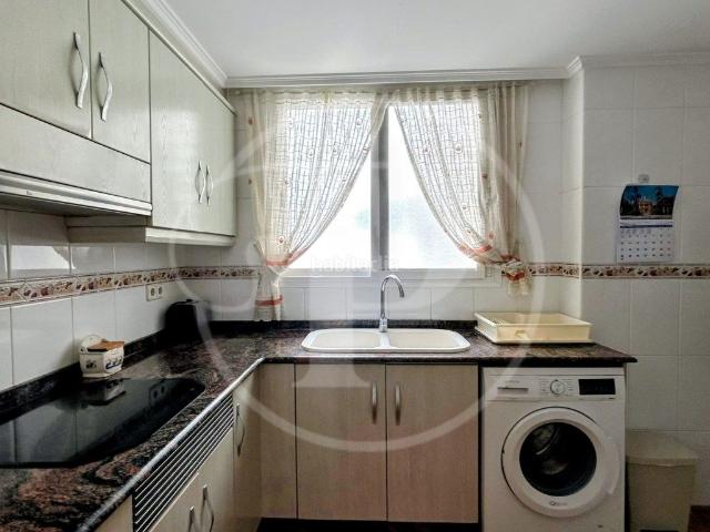 Apartamento en venta en Valencia, Ciutat Jardí. Amplia vivienda de 4 dormitorios en Ciudad Jardín. Apartamentos.