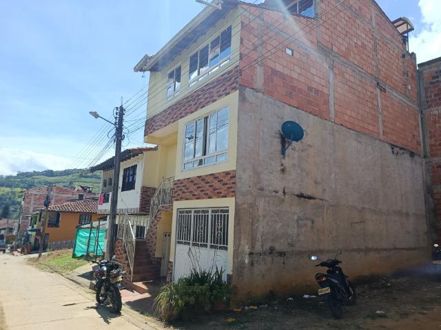 Apartamento En Venta En Valle De San Jose En Valle De San Jose V403219