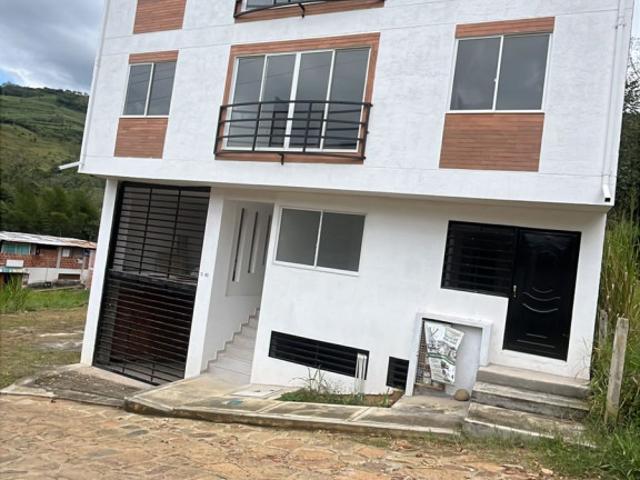Apartamento En Venta En Valle De San Jose En Centro V332025