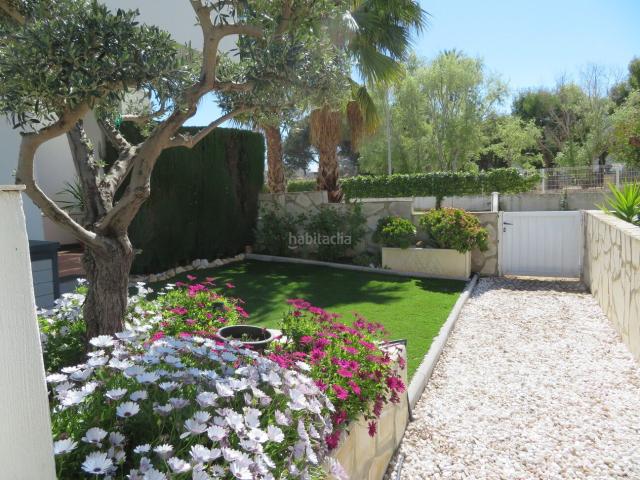 Apartamento en venta en Verger el. Jardín privado, cerca del mar, piscina comunitaria. Apartamentos Verger.