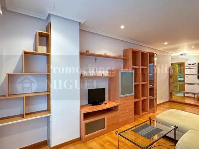 Apartamento en venta en Verín. IMPECABLE APARTAMENTO. Apartamentos.