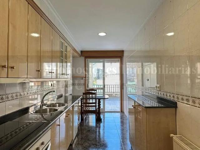 Apartamento en venta en Verín. PISO ZONA PABELLÓN DE DEPORTES. Apartamentos.