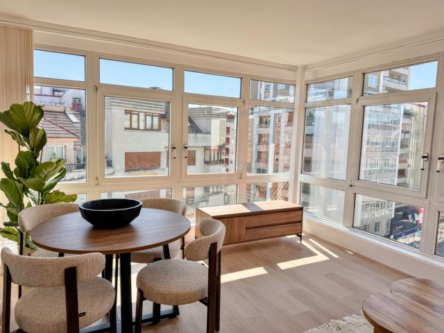 Apartamento en venta en Vilagarcía de Arousa, Vilagarcía. Apartamento a estrenar en pleno centro,con vistas al mar !. Apartamentos Vilagarcía de.