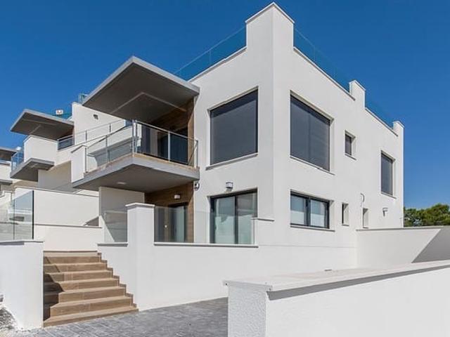 Apartamento en venta en Villamartin, Alicante Costa Blanca