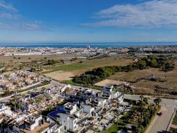 Apartamento en venta en Villamartin, Alicante Costa Blanca