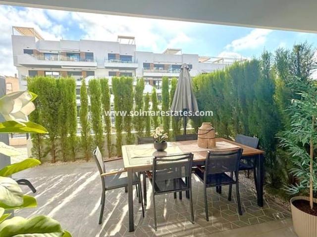 Apartamento en venta en Villamartin, Alicante Costa Blanca