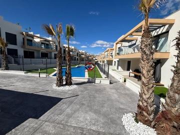 Apartamento en venta en Villamartin, Alicante Costa Blanca