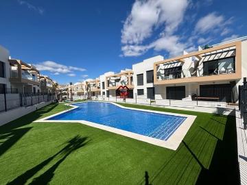 Apartamento en venta en Villamartin, Alicante Costa Blanca