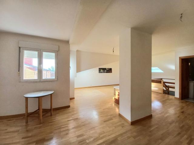 Apartamento en venta en Villagonzalo Pedernales. EXCLUSIVA VIVIENDA DÚPLEX CON GARAJE. Apartamentos Villagonzalo.