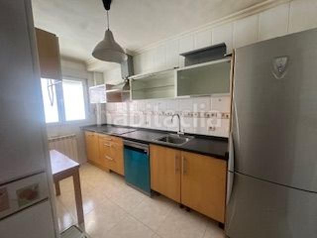 Apartamento en venta en Villaquilambre. APARTAMENTO AMUEBLADO CON ASCENSOR GARAJE TRASTERO EN LA ENTRADA DE VILLAOBISPO. Apartamentos.