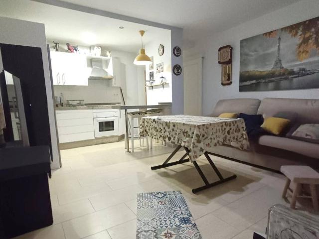 Apartamento en Venta en Viñuela Rescatado