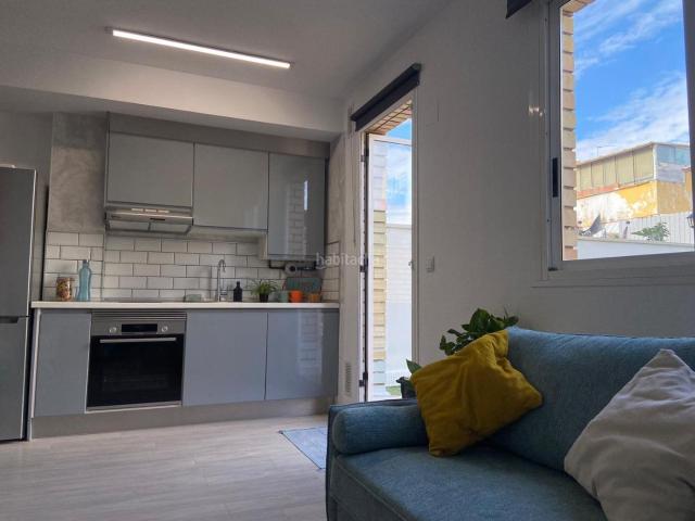 Apartamento en venta en Zaragoza, Oliver. apartamento con terraza. Apartamentos.