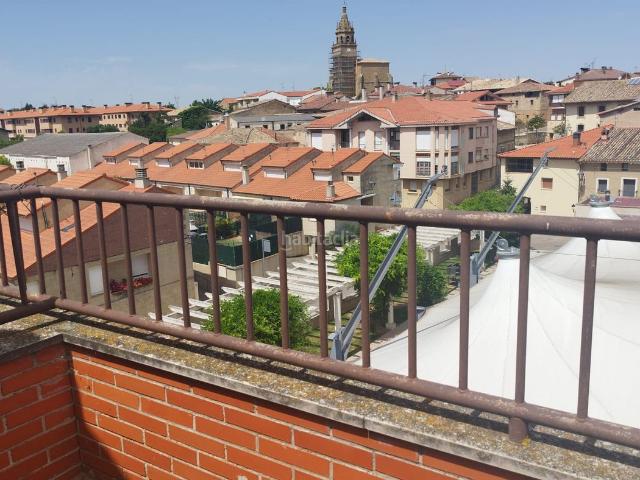 Apartamento en venta en Zarratón. PISO DE 3 HABITACIONES CON GARAJE Y TRASTERO. Apartamentos.