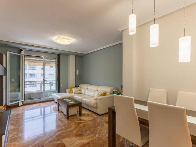 Apartamento en Venta en Zona Avenida Alta Auditorio