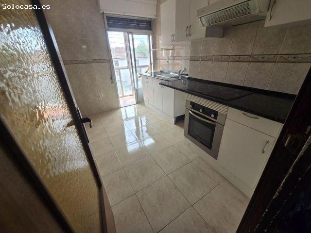 Apartamento en Venta en Zuazo de Vitoria, Álava