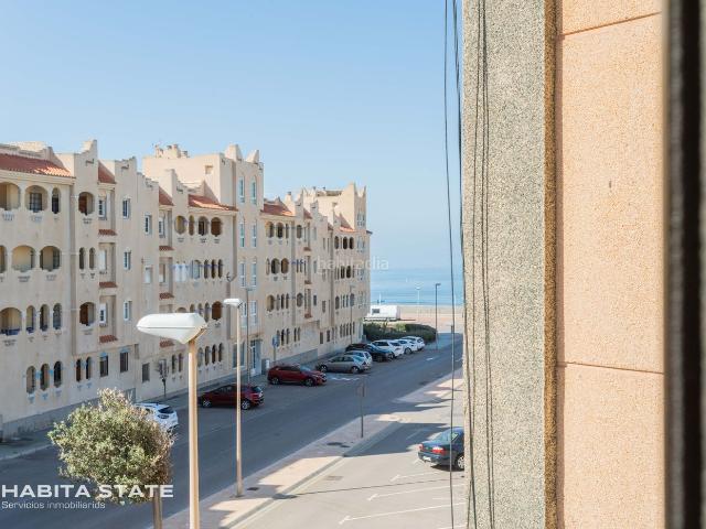 Apartamento en venta en Almería, Retamar. Se vende apartamento en Retamar. Apartamentos.