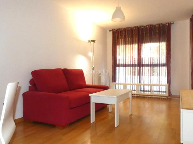 Apartamento en venta en Alagón. Vivienda con terraza y jardín en Alagón Zaragoza. Referencia VL09192025. Apartamentos.