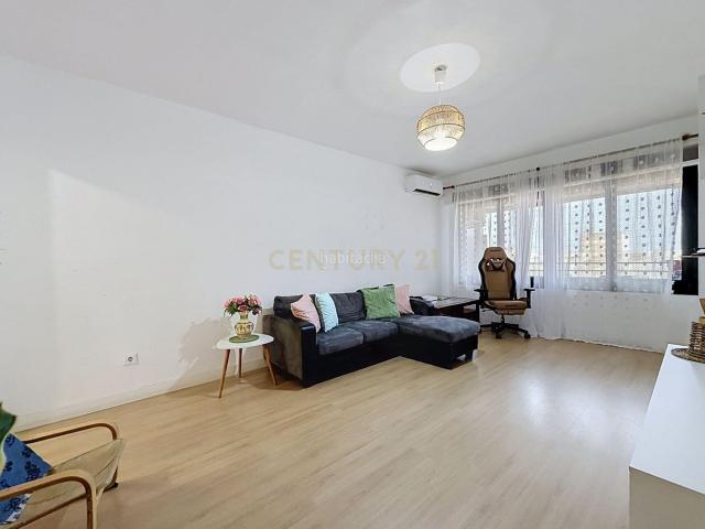 Apartamento en venta en Albatera. Piso de 4 habitaciones con muchas posibilidades en Albatera. Apartamentos.