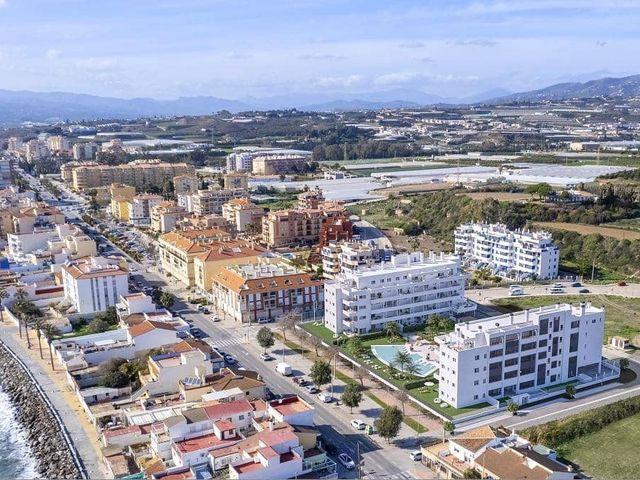 Apartamento en venta en Algarrobo Costa, Málaga Costa del Sol