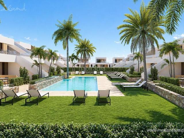 Apartamento en venta en Alhama de Murcia, Condado de Alhama. Apartamentos en primera línea de golf en planta baja con 2 dormitorios en Condado de Alhama. Apartamentos Alhama de.