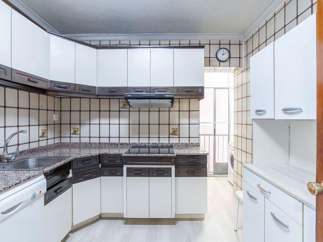 Apartamento en venta en Alicante / Alacant, Alicante Costa Blanca