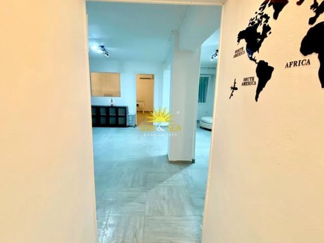 Apartamento en venta en Alicante / Alacant, Alicante Costa Blanca