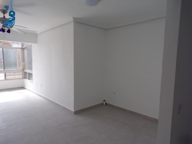 Apartamento en venta en Alicante / Alacant, Alicante Costa Blanca