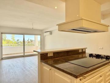 Apartamento en venta en Atalaya Isdabe, Málaga Costa del Sol