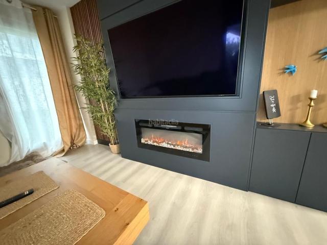 Apartamento en venta en Badajoz, Avenida Elvas. APARTAMENTO CON GARAJE Y TERRAZA EN AVENIDA DE ELVAS. Apartamentos.