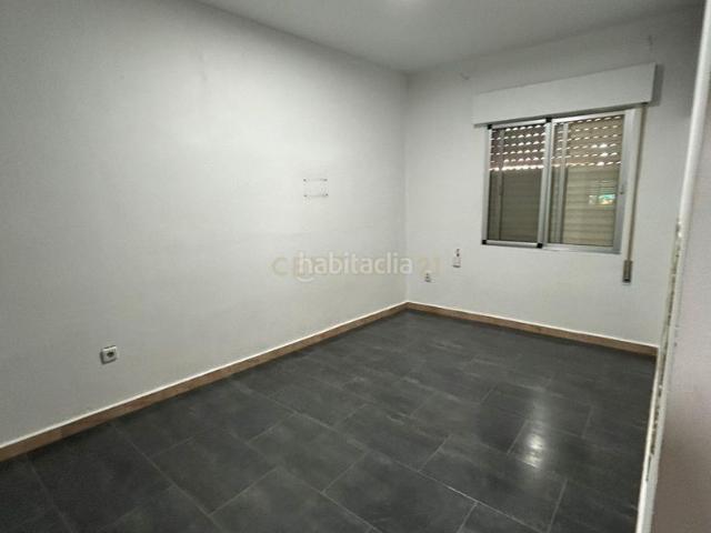 Apartamento en venta en Badajoz, Ciudad Jardín. Amplio inmueble en Badajoz, Extremadura Oportunidad única. Apartamentos.