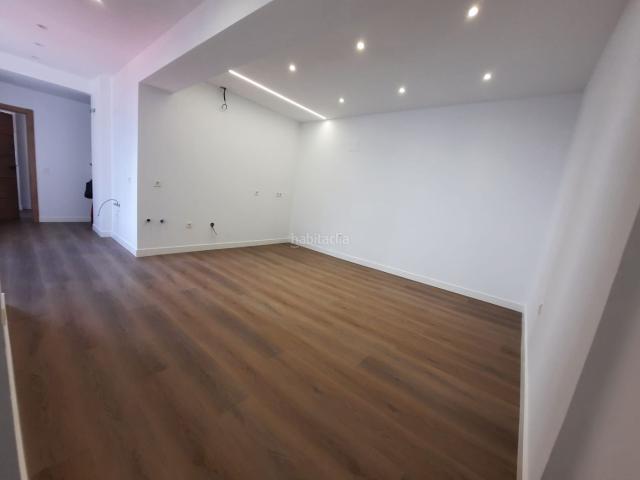 Apartamento en venta en Badajoz, Pardaleras. Espectacular piso reformado a estrenar con diseño moderno!. Apartamentos.