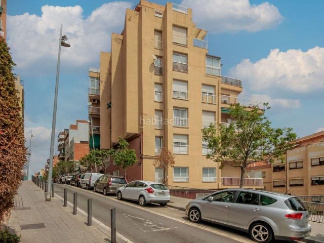 Apartamento en venta en Badalona, La Salut. Se vende piso en Ricardo Strauss 4 de Badalona, Barcelona. Apartamentos.