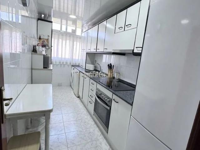 Apartamento en venta en Badalona, Llefià. Excelente oportunidad piso en Badalona!. Apartamentos.