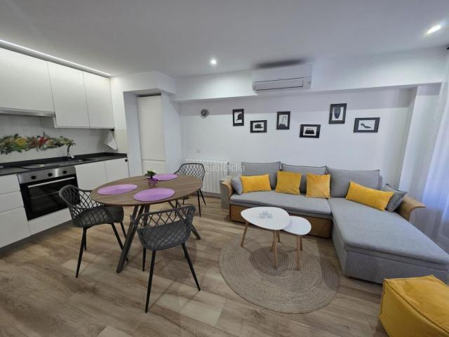 Apartamento en venta en Baleares Calvià, Costa de la Calma. APARTAMENTO 1ª LINEA MAR. Apartamentos.