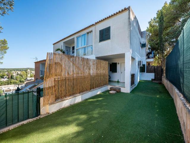 Apartamento en venta en Baleares Calvià, Costa de la Calma. Apartamento de una habitación, terraza y piscina comunitaria en Santa Ponça. Apartamentos.