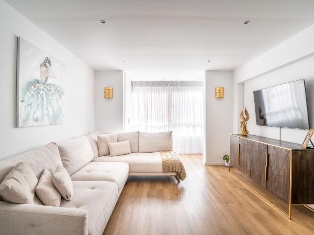 Apartamento en venta en Baleares Calvià, Magaluf. Piso exclusivo A 2 minutos andando de la playa de Magaluf. Apartamentos.