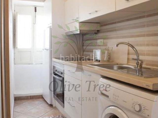 Apartamento en venta en Baleares Ibiza, Dalt Vila La Marina. Loft con carácter en venta en la emblemática Calle de la Virgen, Ibiza. Apartamentos.