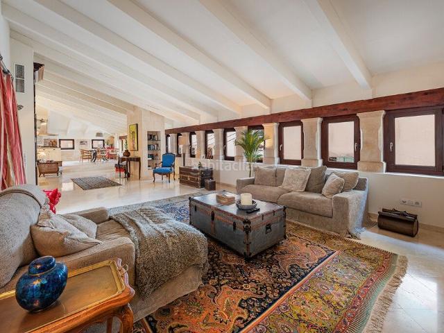 Apartamento en venta en Baleares Palma de Mallorca, Es Puig de Sant Pere. Ático de lujo con vistas panorámicas en venta en el casco antiguo de Palma, Mallorca. Apartamentos Palma de.
