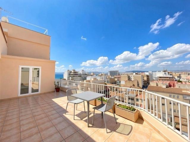 Apartamento en venta en Baleares Palma de Mallorca, S´Arenal. Moderno atemporal con terraza y vistas panorámicas. Apartamentos Palma de.