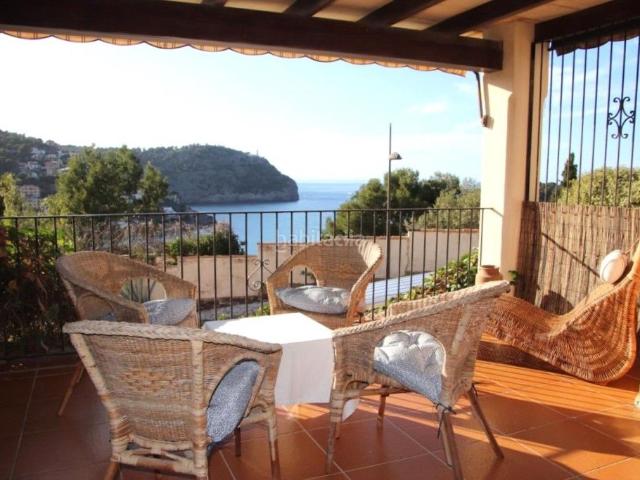 Apartamento en venta en Baleares Sóller. Apartamento en venta con hermosas vistas al Puerto de Sóller. Apartamentos.