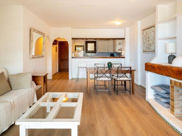 Apartamento en venta en Baleares Sóller. Magnífico apartamento con vistas al mar a la venta en Puerto Soller, Mallorca. Apartamentos.