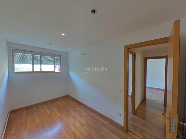 Apartamento en venta en Barcelona, Ciutat Meridiana. PISO en CIUTAT MERIDIANA. Apartamentos.