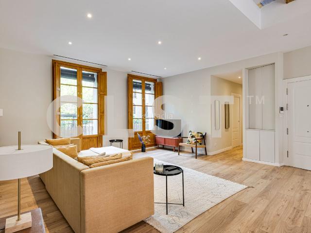 Apartamento en venta en Barcelona, Gòtic. Desde CLST os presentamos este exclusivo apartamento completamente reformado. Apartamentos.